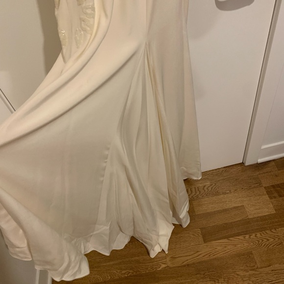 Nicole Miller Annabel Wedding Gown Size 12 Off White Beaded Silk $2k Originally! - Picture 12 of 14